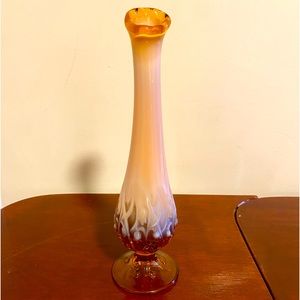 11´´FENTON Cameo Opalescent Bud Vase 1979/1982  LILY OF THE VALLEY